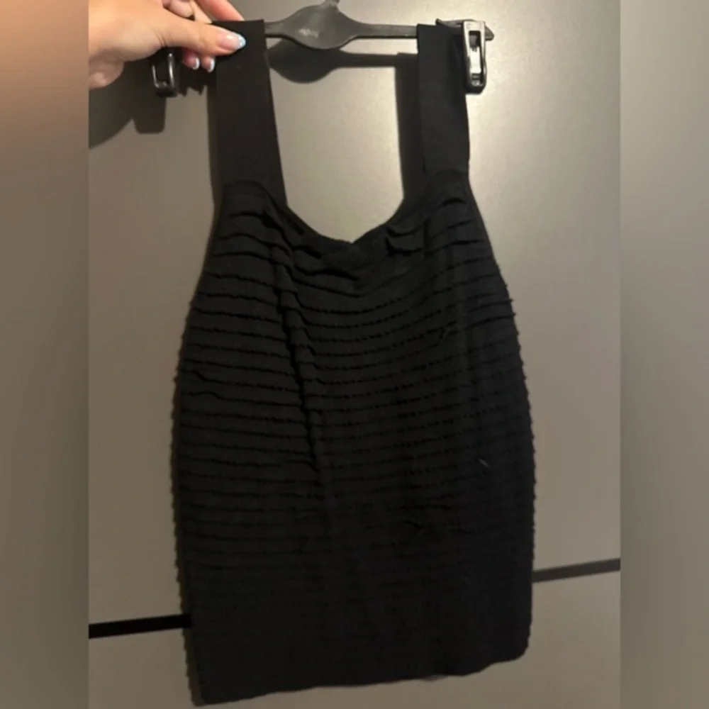 club monaco textured mini dress Club Monaco Textured Tiered Mini Dress Size 4